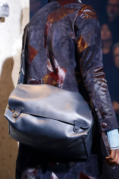 Look 65